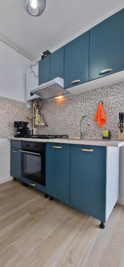 Joy'S Apartment 2 Constanta Bagian luar foto